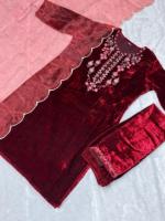 Ensemble de costume pakistanais en velours pur Kurti Pant Dupatta avec broderie à la main sur le col, manches trois quarts et dupatta en tulle