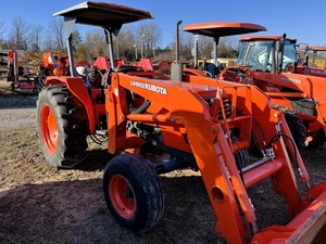 รถแทรกเตอร์สำหรับ M4900 100HP เกียร์4WD สำหรับฟาร์มพร้อมกระปุกเกียร์ปั๊มและแบริ่ง - Product Image 5