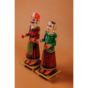 Panel de Resina Art Deco Hecho a Mano con Marco, con Diseño de Isar Gangaur Flawed in Form Rich in Faith, para Ocasiones de Diwali - Product Image 5