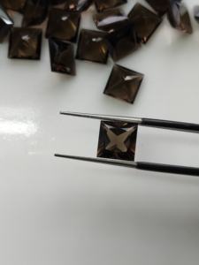 Exclusif 9mm coupe carrée naturelle Quartz fumé princesse merveilleuse pierre précieuse en vrac pour la fabrication de bijoux et de colliers - Product Image 5