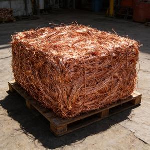 เศษลวดทองแดงเปลือย 99.9 เปอร์เซ็นต์ สะอาด เงางาม เหมาะสำหรับการกลั่น ขึ้นรูป และหลอม - Product Image 1