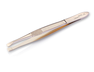 NGHIA T-08 Impresionante Juego de Manicura y Pedicura de Acero Inoxidable con Acabado Brillante para Exportación con Pinzas para Cejas de 95.5 mm de Longitud - Product Image 4