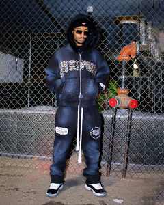 Conjunto de chándales y sudadera con capucha, ropa de calle de alta calidad de fabricante personalizado, con estampado de diamantes de imitación, lavado ácido - Product Image 1