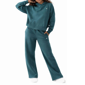 ชุดวอร์มผู้หญิงแบบมีฮู้ดพร้อมกางเกงขายาวทรงตรง ผ้าฟลีซนุ่ม ชุดออกกำลังกาย รับผลิตตามสั่งจำนวนมาก - Product Image 1