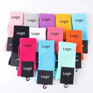 OEM Equipo Hombres Tubo de punto Diseño Hecho Bordado Logotipo personalizado Algodón Deporte Calcetines atléticos - Product Image 4
