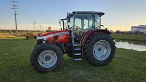 Tractor Massey Ferguson 5M.145 2025 - Product Image 6