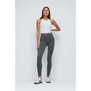 Leggings Deportivos Capri Gris Oscuro para Mujer, Cintura Alta, Sin Costuras, Transpirables, Suaves, Estilo Casual, Talla XL, Hechos de Spandex, Nailon y Chifón - Product Image 3