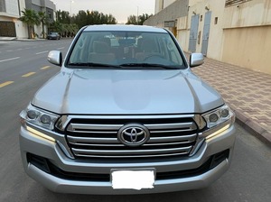 A YOTA LANDCRUISER 4.5L V8 2021 - Product Image 4