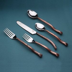 Juego de cubiertos de metal hechos a mano de lujo con asas elegantes para servir cenas formales y ocasiones especiales - Product Image 5