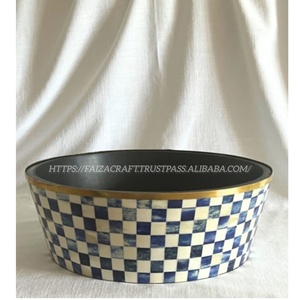 Bone Home Decorative Handmade <b>Iron</b> Tabletop Vase Coastal Style Flower Pots for Weddings Manufactured Exported by Faizacraft - Product Image 1