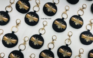 Porte-clés en perles faites à la main breloques de sac coquilles de noix de coco exquises motifs de nuages floraux accessoires de bijoux de mode légers pour - Product Image 4