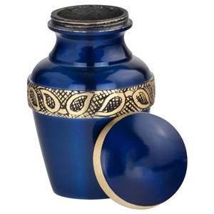 Radiance-recuerdo de cremación de latón, recuerdo de cremación de bronce, mini urna recubierta de laca negra y grabado a mano, laca negra - Product Image 5