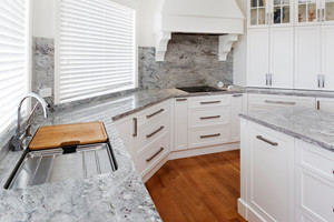 แผ่นหินแกรนิตสีขาวขัดขนาดใหญ่สำหรับวิลล่ากำหนดความหนาได้เอง20มม. - Product Image 4