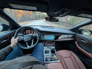 ซูเปอร์คลีน 2024 ออดี้ คิว8 พรีเมียม เกียร์อัตโนมัติ เบาะหนัง - Product Image 2