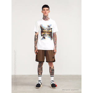 เสื้อยืดพิมพ์ลายดิจิตอล OEM สีดำ ผ้าคอตตอนเจอร์ซีย์ 100% แขนสั้น สไตล์สตรีทสำหรับผู้ชาย พิมพ์แบบ DTG - Product Image 5