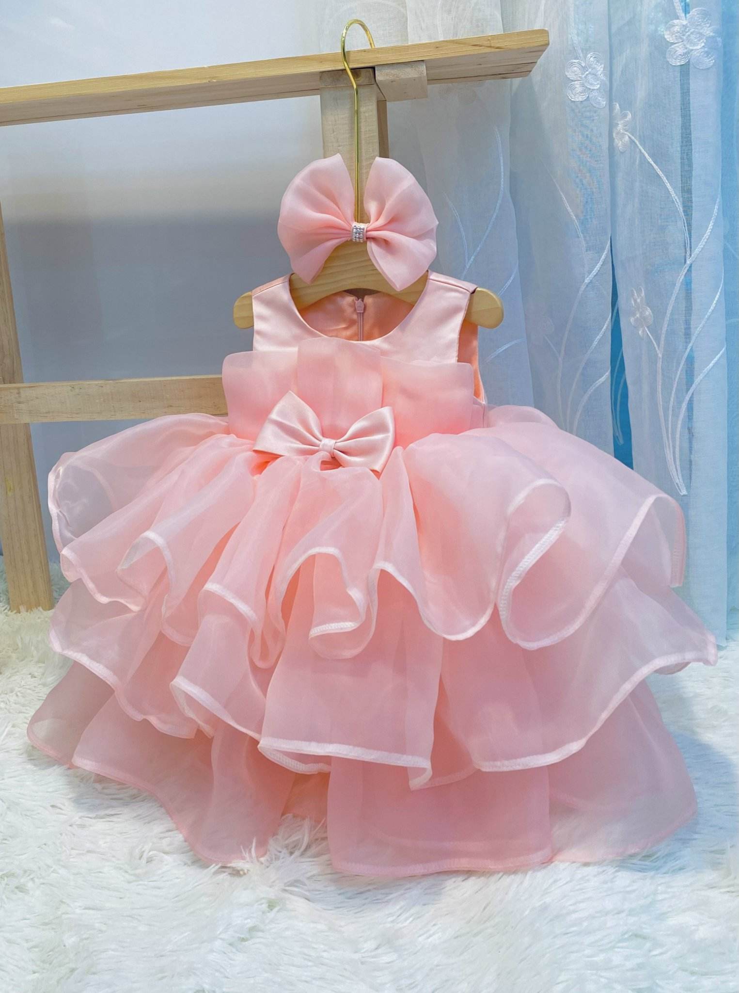 สีชมพูอ่อน