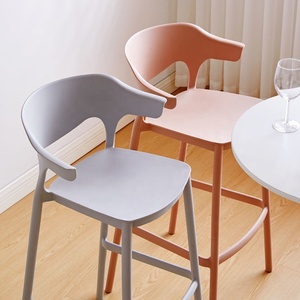 Chaise de <span class=keywords><strong>bar</strong></span> café de couleur pure, <span class=keywords><strong>fauteuil</strong></span> léger tout en plastique, chaise d'étude avec repose-pieds - Product Image 6