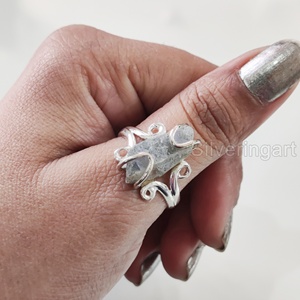 Anillo de Piedra Natural para Mujer, Anillo de Labradorita en Bruto, Anillo de Alambre Hippie Navideño, Anillo Hecho a Mano de Plata de Ley 925 - Product Image 4