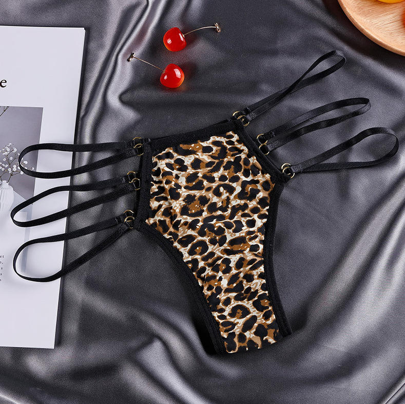 Leopard leopard print