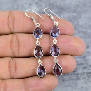 Boucles d'oreilles en améthyste violette à trois pierres précieuses Boucles d'oreilles en argent sterling 925 Boucles d'oreilles pendantes en forme de poire faites à la main - Product Image 2
