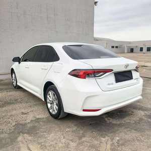 Voiture d'occasion 1.8L hybride, conduite à gauche, en parfait état, prête à être expédiée. - Product Image 3