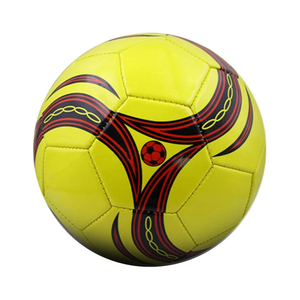 Ballon de football cousu à la machine en PVC de 2.7mm de qualité d'entraînement de taille 3 avec pompe de football pour l'entraînement et la promotion - Product Image 4