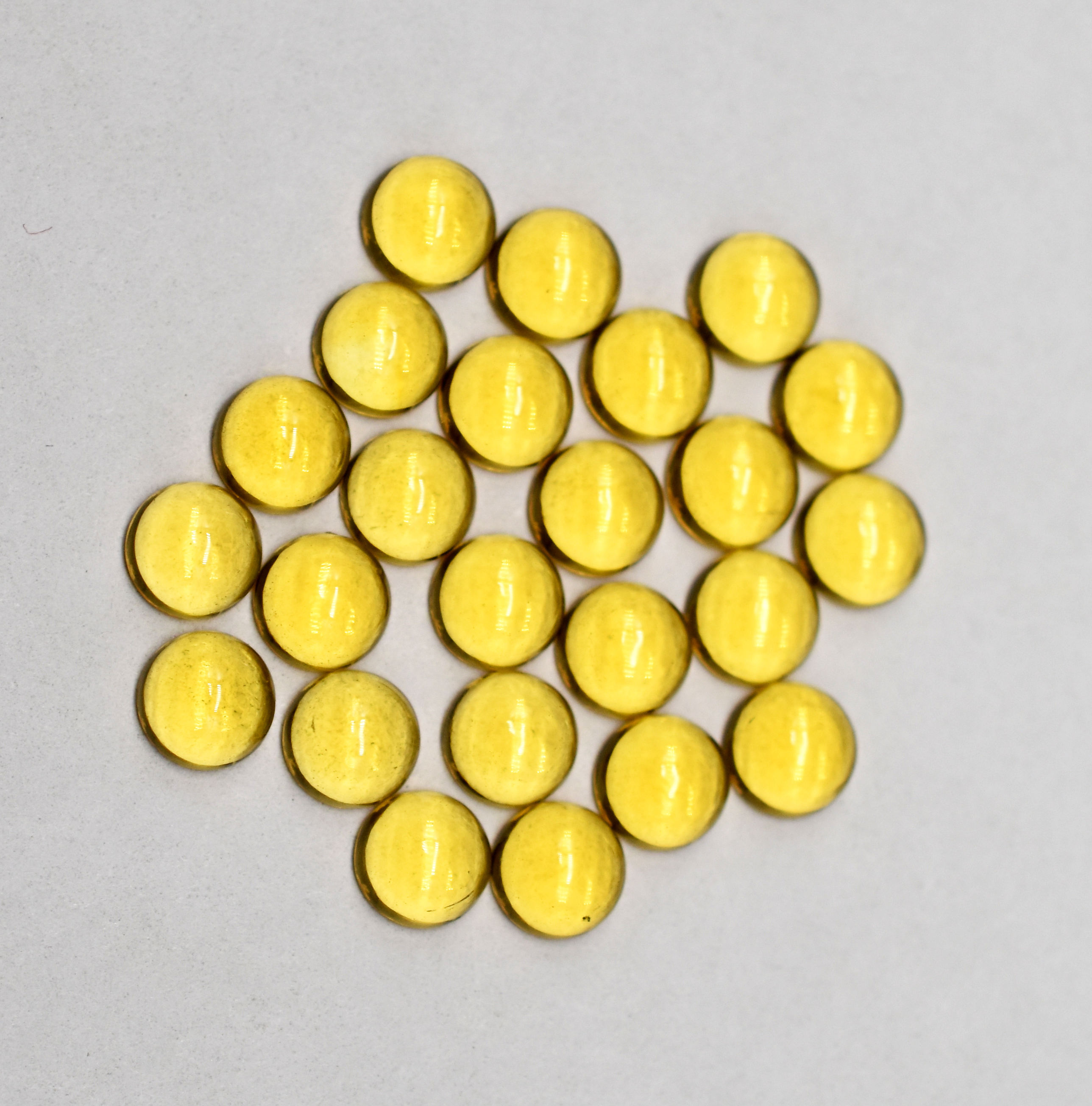 สีเหลือง