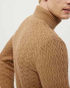 Fournisseur de tricots en gros Pull 100% coton pour hommes pour l'hiver Pull uni décontracté avec logo et broderie personnalisés - Product Image 3