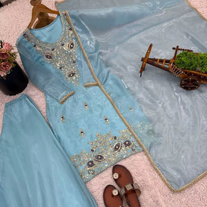 TENNECY Presenta Nueva Colección Lista para Usar de Conjuntos de Top, Pantalón y Dupatta con Bordado Pesado de Seda y Lentejuelas para Fiestas y Diwali - Product Image 1