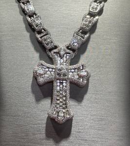 Haute qualité deux tons argent et or glacé breloques nom personnalisé pendentif avec VVS Moissanite diamant Style Hip Hop - Product Image 4