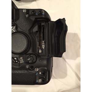 กล้อง DSLR รุ่น Professional 1D Mark II N (เฉพาะตัวกล้อง) ความเร็วสูง สำหรับการถ่ายภาพดิจิทัล เหมาะสำหรับช่างภาพ - Product Image 4