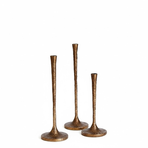 Ensemble de 3 bougeoirs en métal effet or vintage, bougeoirs en fer texturé, finition en laiton antique, bougeoirs décoratifs - Product Image 1