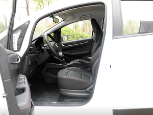 Livan X3 PRO 2025, SUV a Gasolina con 5 Puertas, 4 Asientos, Techo Panorámico, Asientos de Cuero Automáticos, PRECIO BAJO - Product Image 3