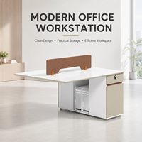 Bureau informatique cantilever blanc avec écran de confidentialité en tissu diamanté, chemin de câbles, tiroir et rangement pour tour, bordure en bois