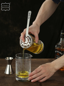 ที่กรองบาร์สเตนเลสสตีลอุปกรณ์เชคเกอร์บาร์เทนเดอร์ทำจากโลหะแบบยั่งยืนอุปกรณ์สำหรับการทำค็อกเทลผสมโลโก้ตามสั่ง - Product Image 3