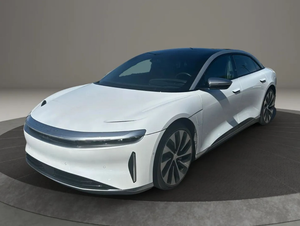 Sedán Eléctrico Usado de Buena Calidad 2024, Gran Turismo, Tracción en las Cuatro Ruedas, Ecológico, con Gran Autonomía y Tecnología Inteligente - Product Image 3