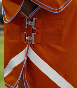 Couverture d'équitation personnalisée de haute qualité, imperméable, respirante, durable, pour l'hiver, avec couleur et logo personnalisés - Product Image 2