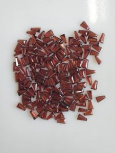 1x2.5x4mm Grenat rouge effilé Baguette pierre naturelle taillée - Product Image 2