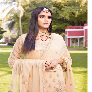 Costumes en mousseline de soie brodés lourds de marque originale pakistanaise ensemble de 3 pièces MI création Volume Nigar vêtements de mariage Salwar vêtements de fête - Product Image 3