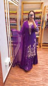 Indien pakistanais Punjabi Sharara costumes fête porter Faux Georgette avec broderie lourde séquence travail Kurtis Sharara avec Dupatta - Product Image 2