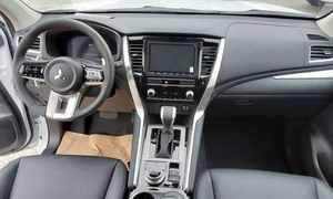 BUENAS OFERTAS PARA Mitsubishi Pajero Montero Sport GLS 2.4L Turbo Diésel Automático USADO - Product Image 3