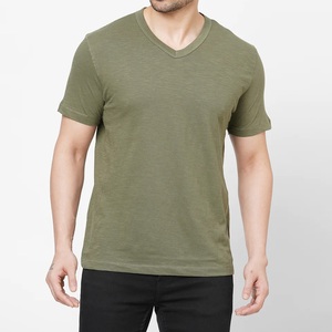 T-shirts pour hommes en coton 100% respirant et élégant, col en V, tricoté, imprimé, surdimensionné, couleurs personnalisées, manches courtes, fournisseur direct - Product Image 2