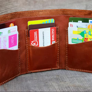 Portefeuille à trois volets en cuir Crazy Horse véritable minimaliste pour homme LTW-0030 de style vintage - Product Image 1