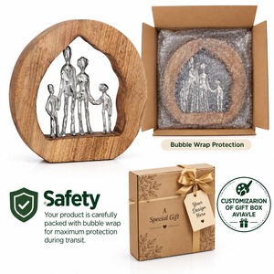 Sculpture de figurines familiales en bois et métal faites à la main - Décoration de table moderne pour salon, cadeau idéal pour l'inauguration d'une maison et les anniversaires - Product Image 5