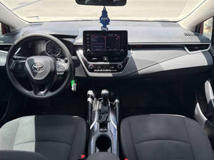 Sedán Compacto Ultra-Lujo Usado 2024, Transmisión Automática, Eficiente en Combustible, 4 Puertas, 7 Asientos, Techo Panorámico, Alta Calidad - Product Image 4