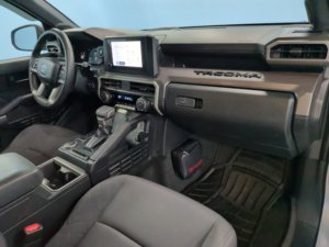 Toyota Tacoma SR5 2024 Usada en Buen Estado - Product Image 4