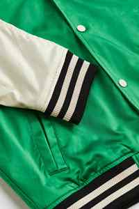 Chaqueta Bomber Reversible Personalizada para Hombre, Bordada, Satén, Estilo Béisbol, 100% Poliéster, Cortavientos, Talla Grande, Precio Económico para Invierno - Product Image 6