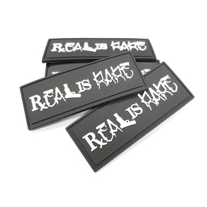 Tùy chỉnh thực hiện sắt trên thư truyền nhiệt quần áo 2D 3D các bản vá lỗi đau khổ logo dập nổi Silicone PVC cao su vá cho túi - Product Image 2