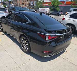 Lexus ES350 2020 d'occasion, toutes options - Product Image 4