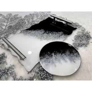 Bandeja de servicio de resina hecha a mano de primera calidad Forma y tamaño personalizados Pieza única a buen precio - Product Image 1